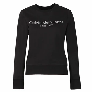 Svart Calvin Klein sweatshirt - Fint skick. 