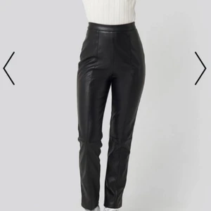 Nakd PU pants  - Aldrig använda PU-pants från NA-KD. Storlek 36. Varan kan postas då står köparen för frakten under överenskommelse. #nakd