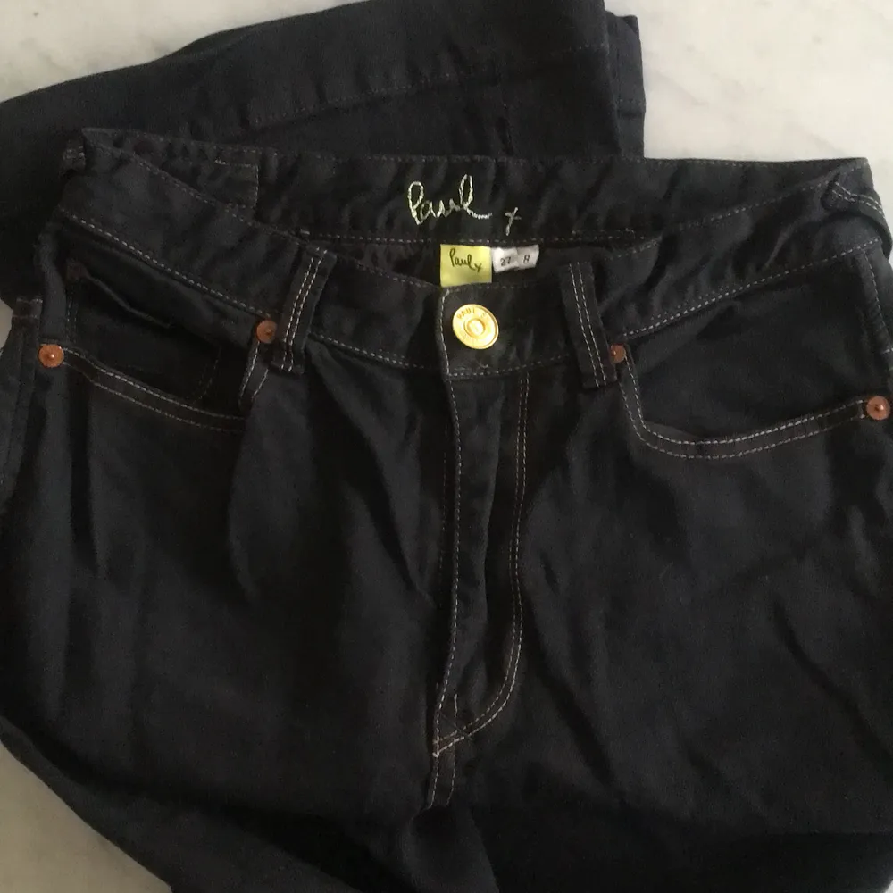 Paul Smith jeans svarta omfärgade. Jeans & Byxor.