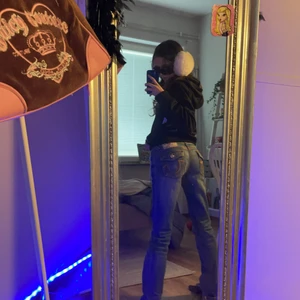 True religion jeans !❤️ - Skit coola true religon  jeans som tyvärr inte komma till användning längre bara att skriva vid eventuella fråga!💖 