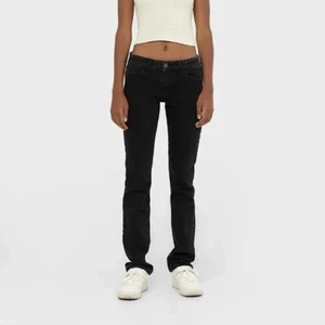 Low waist jeans💓💓💓 - Säljer dessa Low waist jeans från zalando som är straight💓💓Skit snygga!!! kom privat för egna bilder🤩
