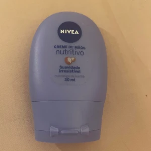 handkräm 30 ml - jag säljer handkräm 30 ml, den inte använd, den oöppnad oanvänd, den helt ny. kommer inte till använing. superfint sick. frakt står köpare för själv, kan mötas och även posta den