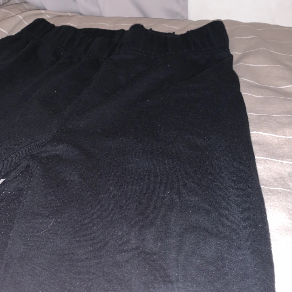 Svarta mjukis byxor - 90