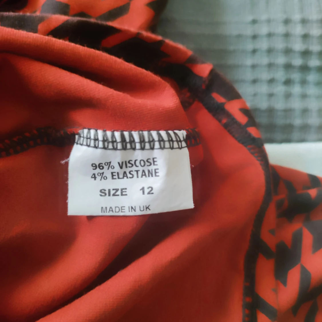 Hundtandsmönstrad klänning - 91