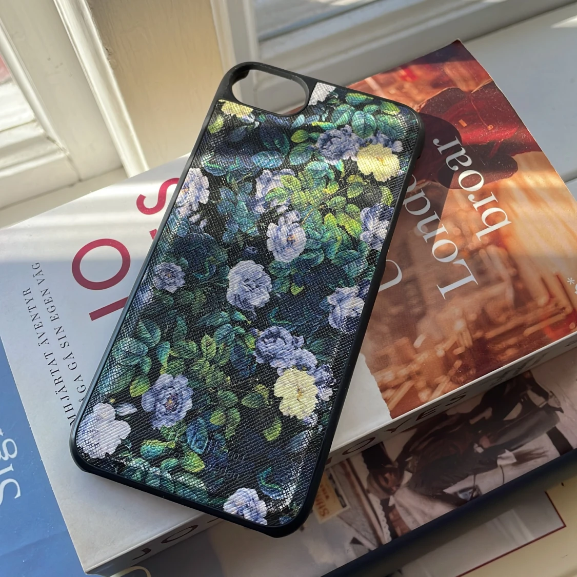 Magnetiskt plånboksskal IPhone 6,7,8 - 23