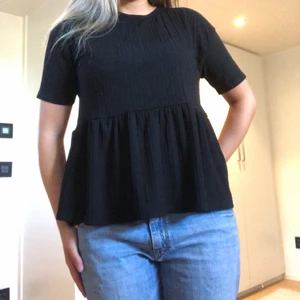 Zara tröj - Superfin topp från zara i storlek S!!🤍