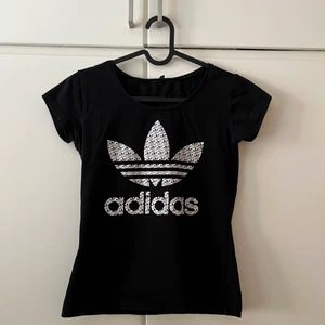 Adidas T-shirt  - En adidas tröja