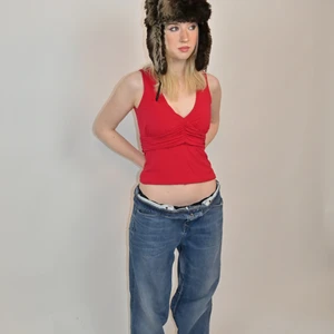 Baggy jeans - Ett par baggy jeans sydda av mig! Andra bilden visar de jag har fixat till så att dom blir extra najs och baggy :) modell 1 är 171cm och modell 2 är 182cm! Funkar alltså på de flesta längder😍 skriv priv för mått och mer bilder