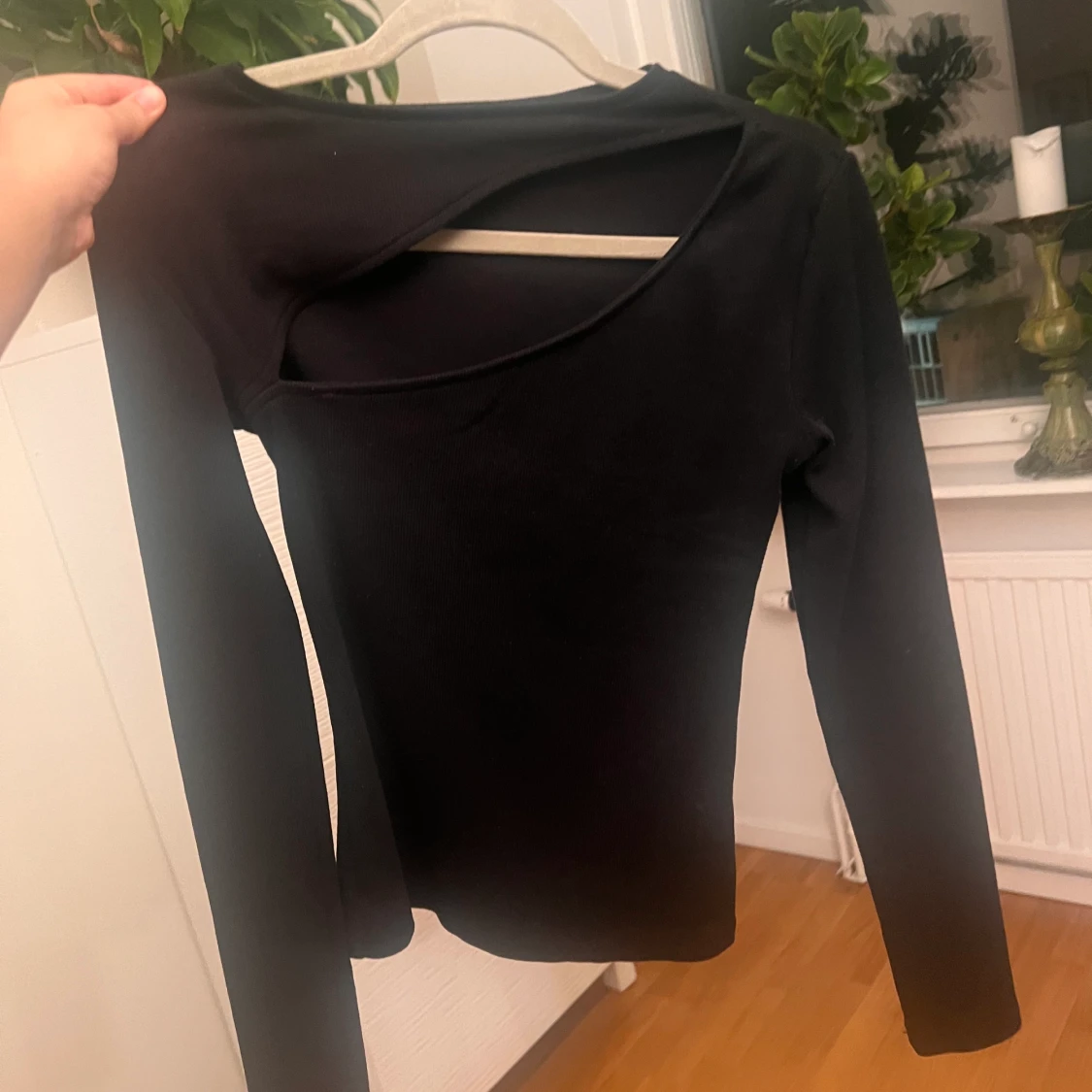 Tröja med skurning  - 91