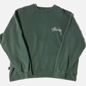 faded green stussy australia logo sweatshirt - +faded green stussy australia logo sweatshirt +size - large 