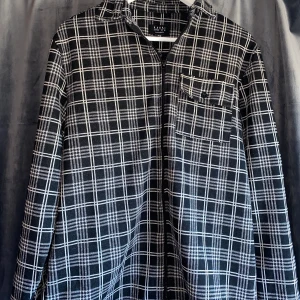 Overshirt storlek XS - Overshirt helt ny storlek xs passar även som S 