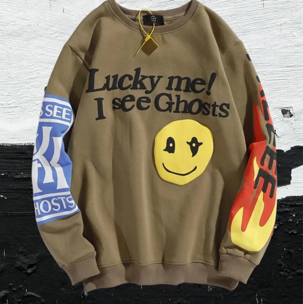 Stylish Kanye West Lucky Me I See Ghosts sweatshirt perfect for both men and women.   Fabric: Cotton.  Storlekar: M-XXXL. Hoodies.