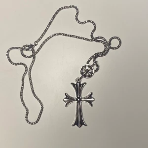 Kors halsband - Såld
