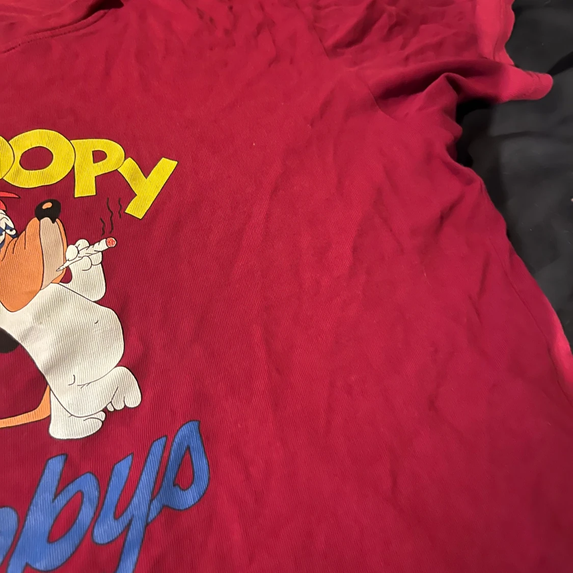 Vinröd tröja blobys - 90