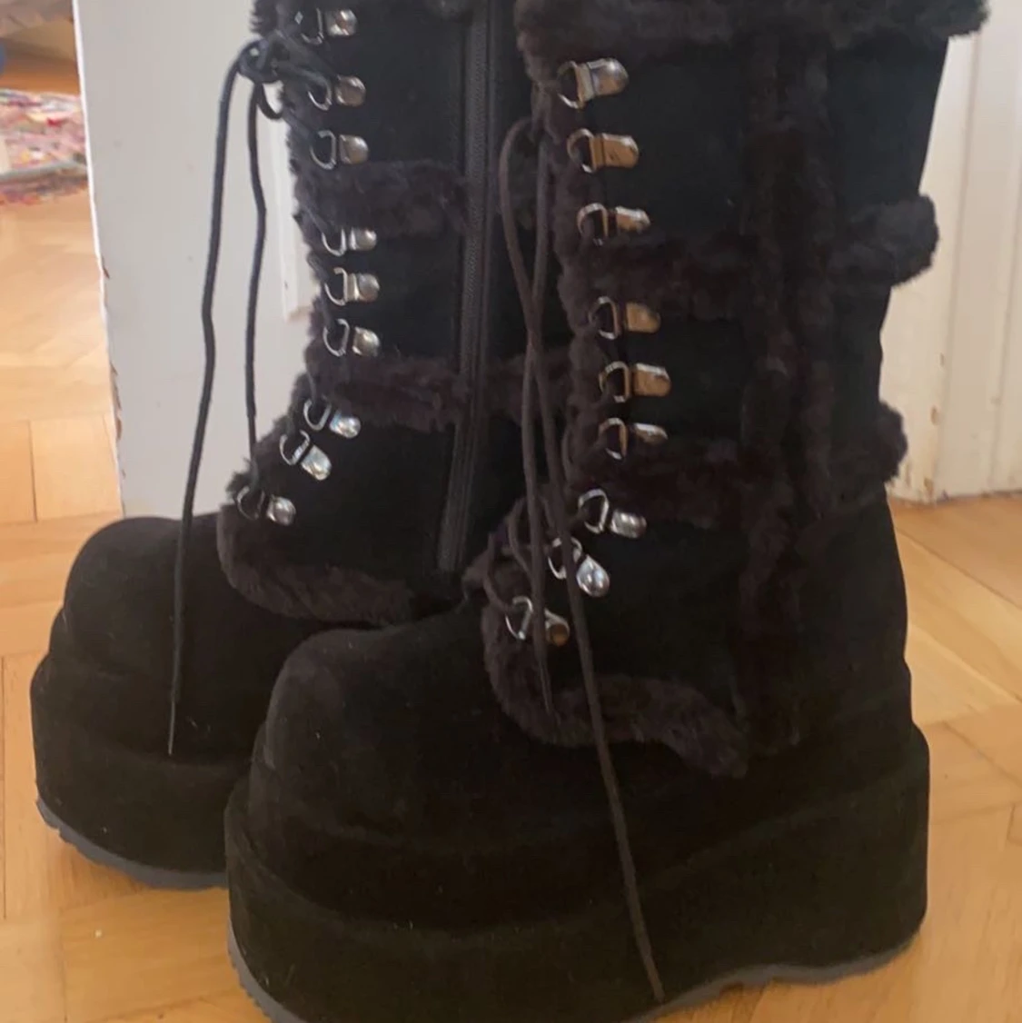 Demonia full of fury platform boots - 90