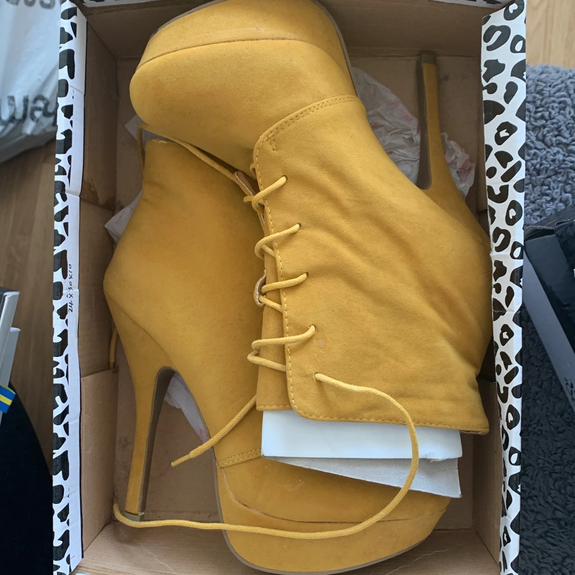 Ännu en till par oanvända klackar 👠  - 90