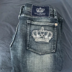 Victoria Beckham jeans - Väldigt bra skick , 2a bilden är lånad  