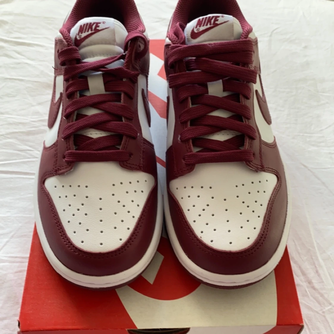Nike Dunk Low Bordeaux 6.5 (W)