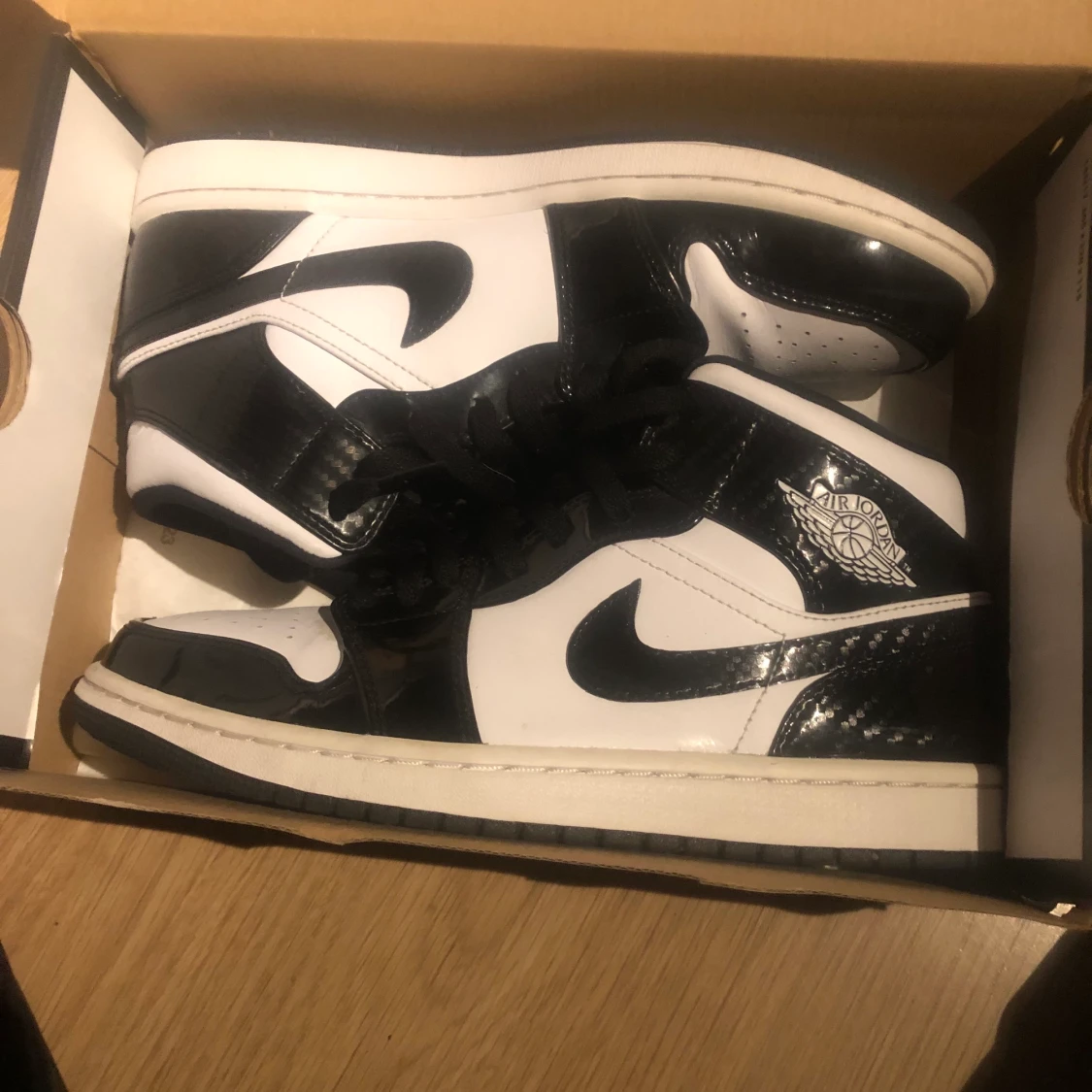 Jordan 1 mid carbon fibre - 90