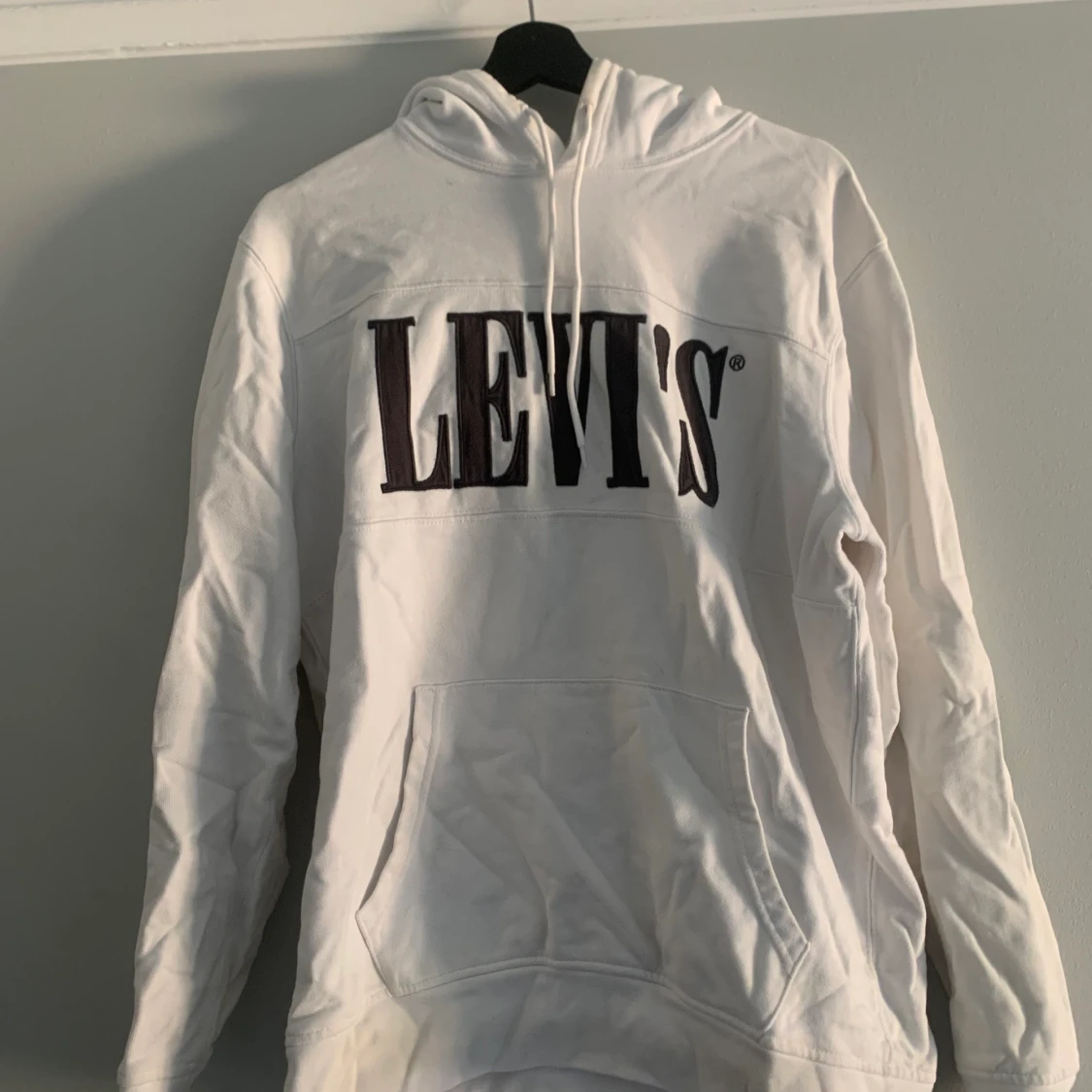 Levis hoodie vit