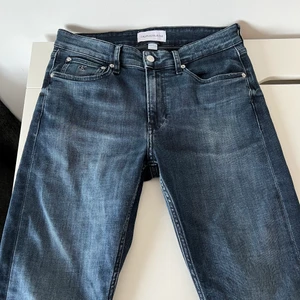 Calvin Klein jeans - Calvin Klein jeans, storlek 30/32, slim fit, helt nya aldrig använd.