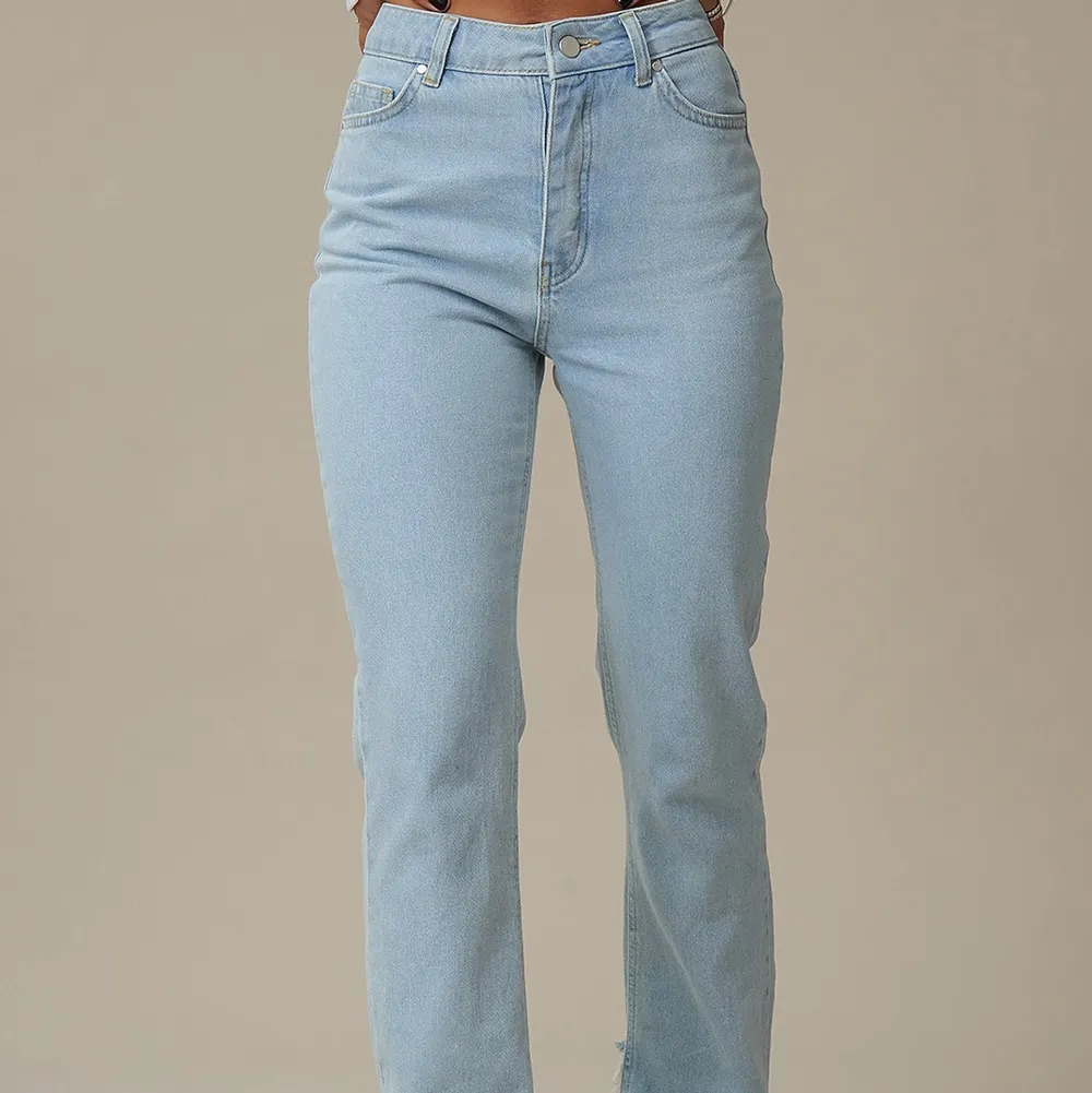 Jeans i storlek 34, kollektionen finns ej kvar längre. Jeans & Byxor.