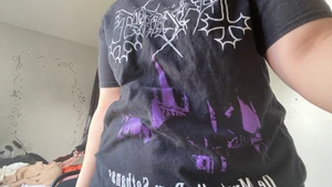 Mayhem band merch - Använt några gånger vid uppträdande, bra skick. Säljer pågrund av att jag inte lysssnar på bandet längre 