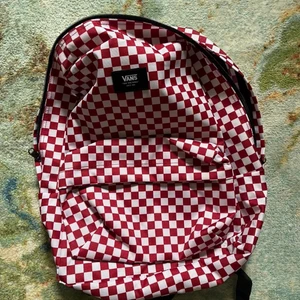 Vans checkered ryggsäck / backpack - En vans checked ryggsäck. Dragkedjor funkar bra och ryggsäcken är i bra skick. 