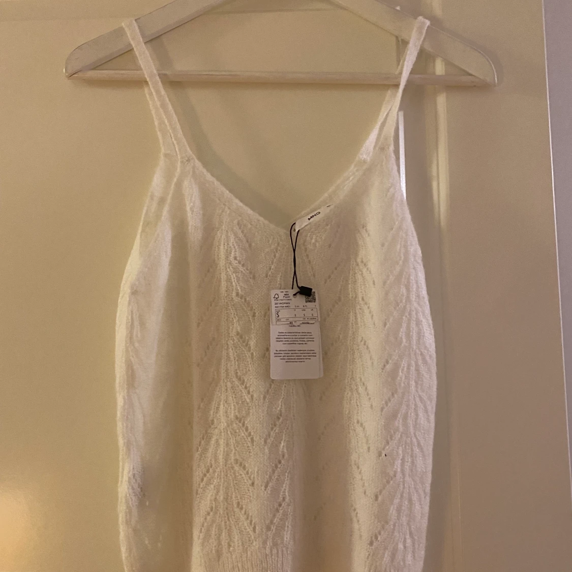 Vit mjuk virkat linne - 90