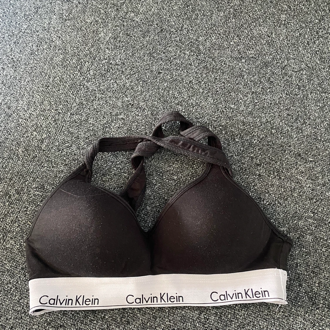 Calvin Klein  - 90