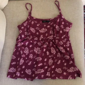 Linne - Jättegulligt linne från Lindex i storlek S❤️ bra skick 