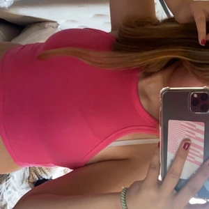 Linne  - Linne från zara. Sömmen har gått upp där nere men det är inget man tänker på 🥰