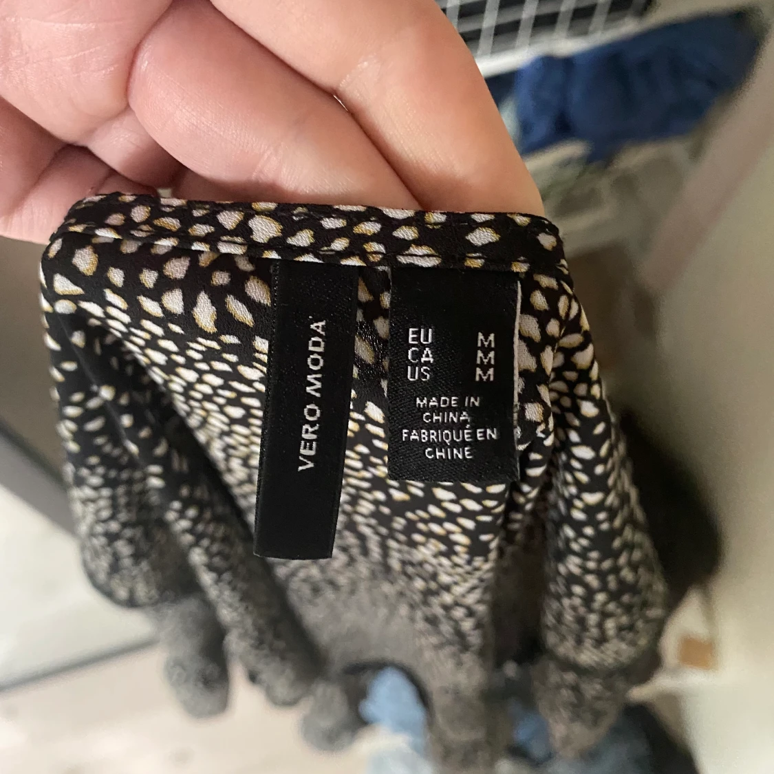 Svartvit klänning strl M - 91