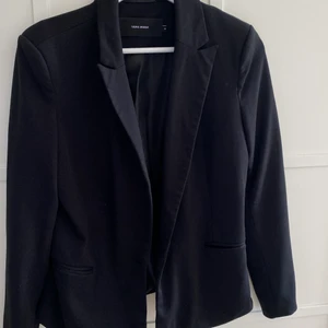 Svart kostym - Kavaj i fint skick