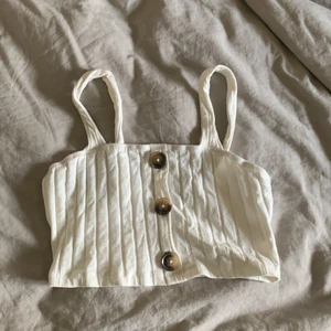 Vit topp - Oanvänd vitt linne då jag köpte i fel storlek