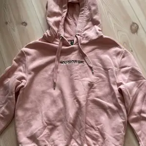 En rosa fin hoodie från HM