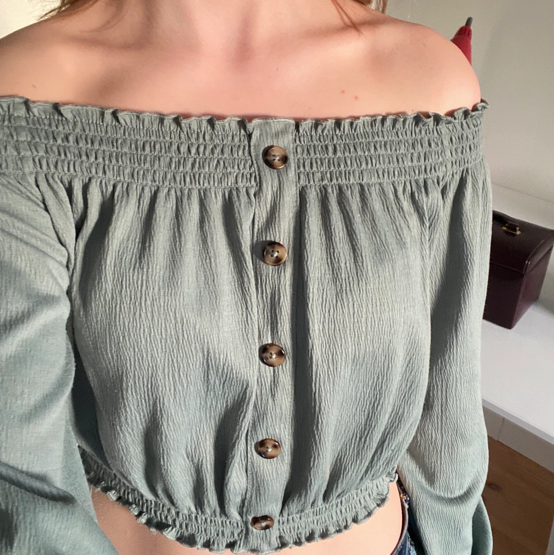 Grön off-shoulder topp - 90