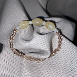 Pärlarmband  - Eget pärlat armband i ljusa fina färger! (Frakten ingår i priset)