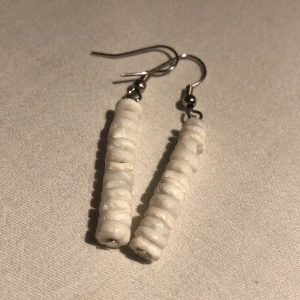 Öronhängen  - ❣️Öronhängen med bra skick och aldrig använda❣️