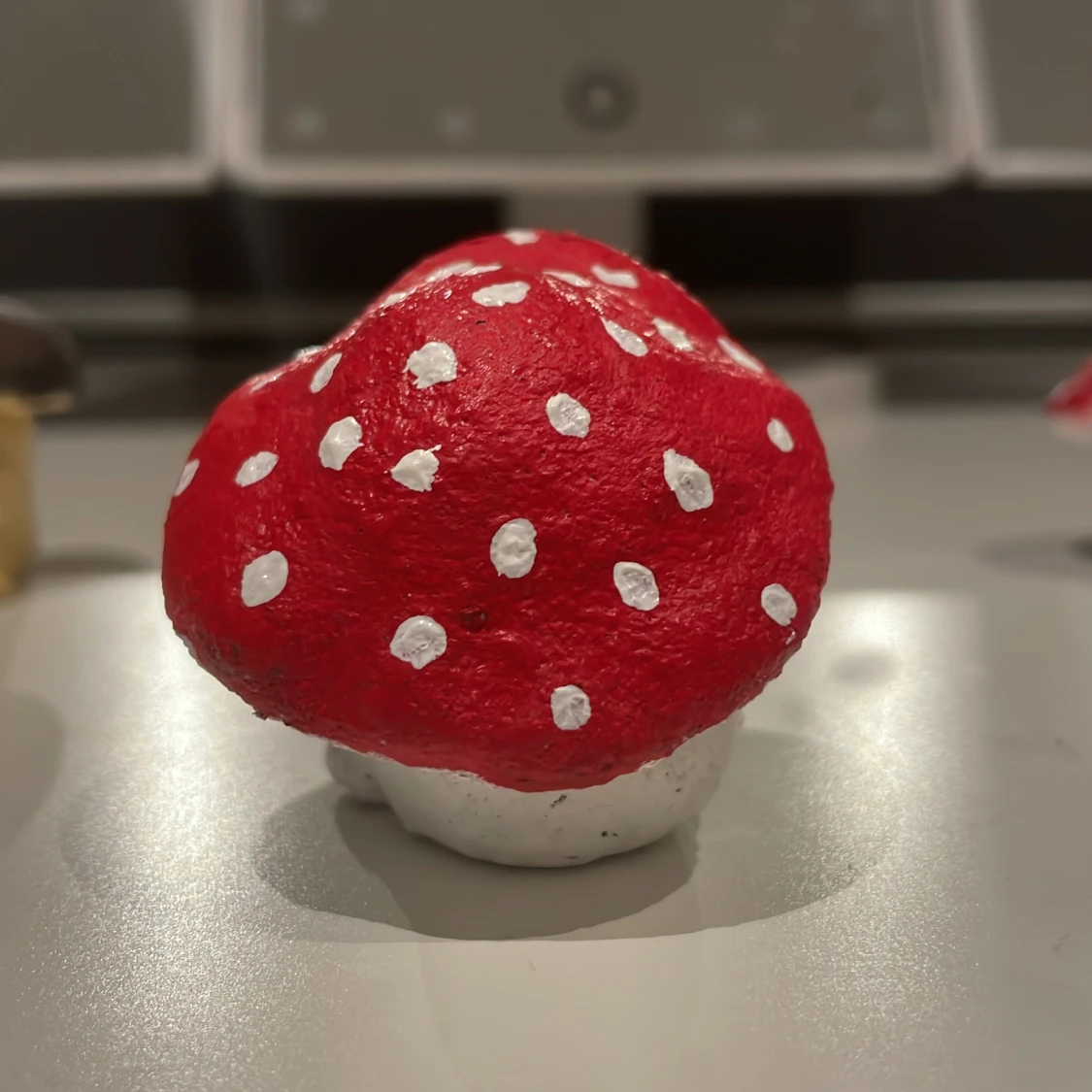 Flugsvamp med kniv - 91