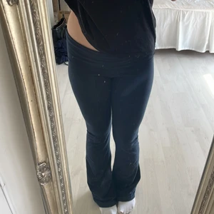 Brandy Melville tights  - Oanvända brany tights med lappen kvar, frakt priset stämmer ej träck bara på nått sålänge