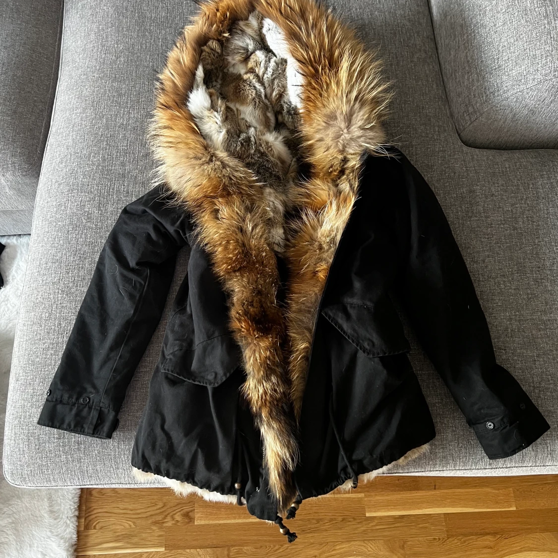 Jacka päls parkas svart äkta  - 91