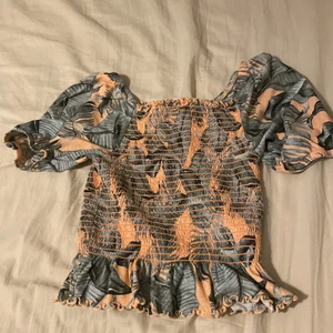 En shert  - En t-shert