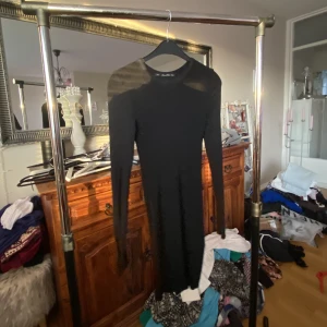 Klänning  - Inkl frakt 