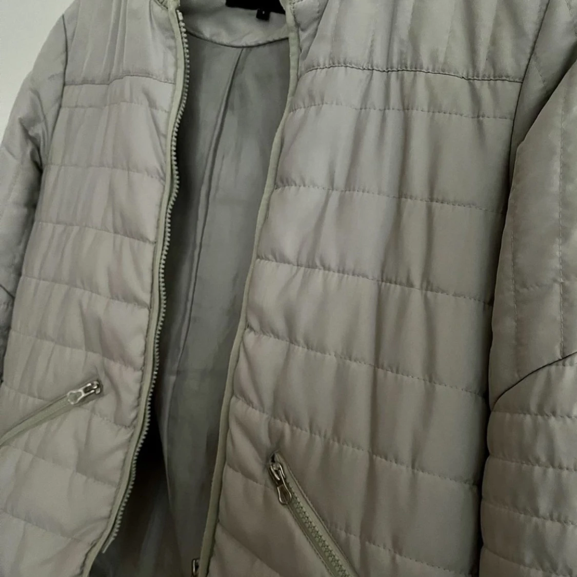 Jacka som är vindtät - 91