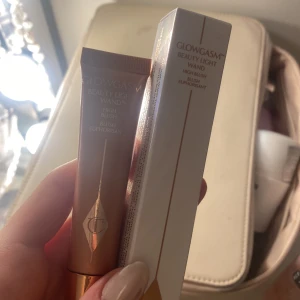 Light wand glowgasm - Charlotte tilbery glowgasm bara testad en gång( helt ny)💓