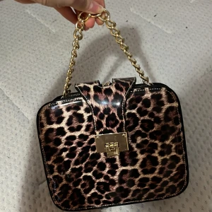 Väska  - En jätte fin väska o bra skick 