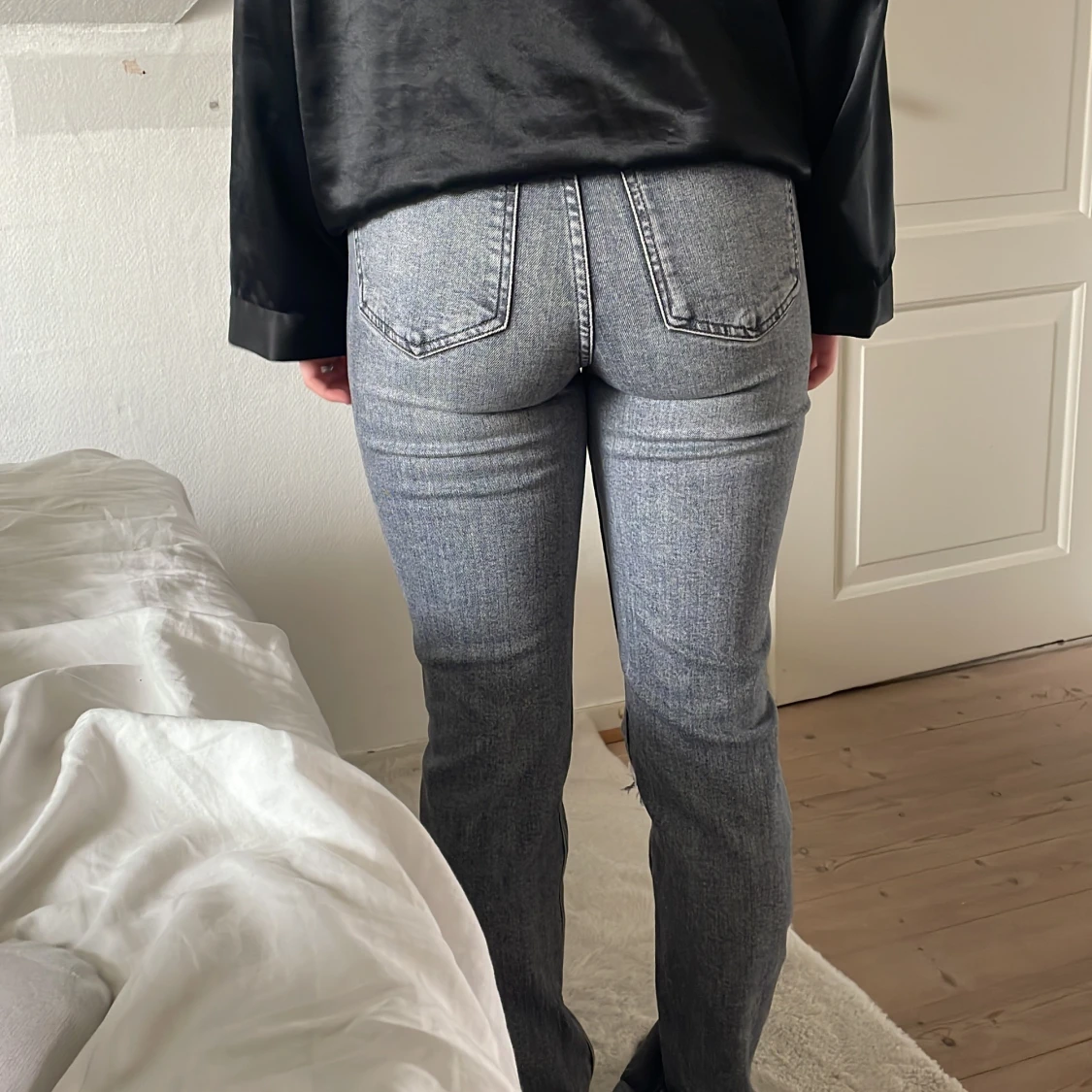 Gråa jeans från zara  - 91