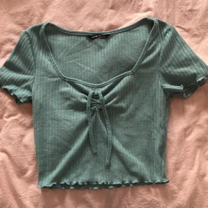 turquoise crop top - turquoise crop top frilly diamond neckline short