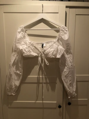 fest top - vit top från hm i popilin tyg, storlek s